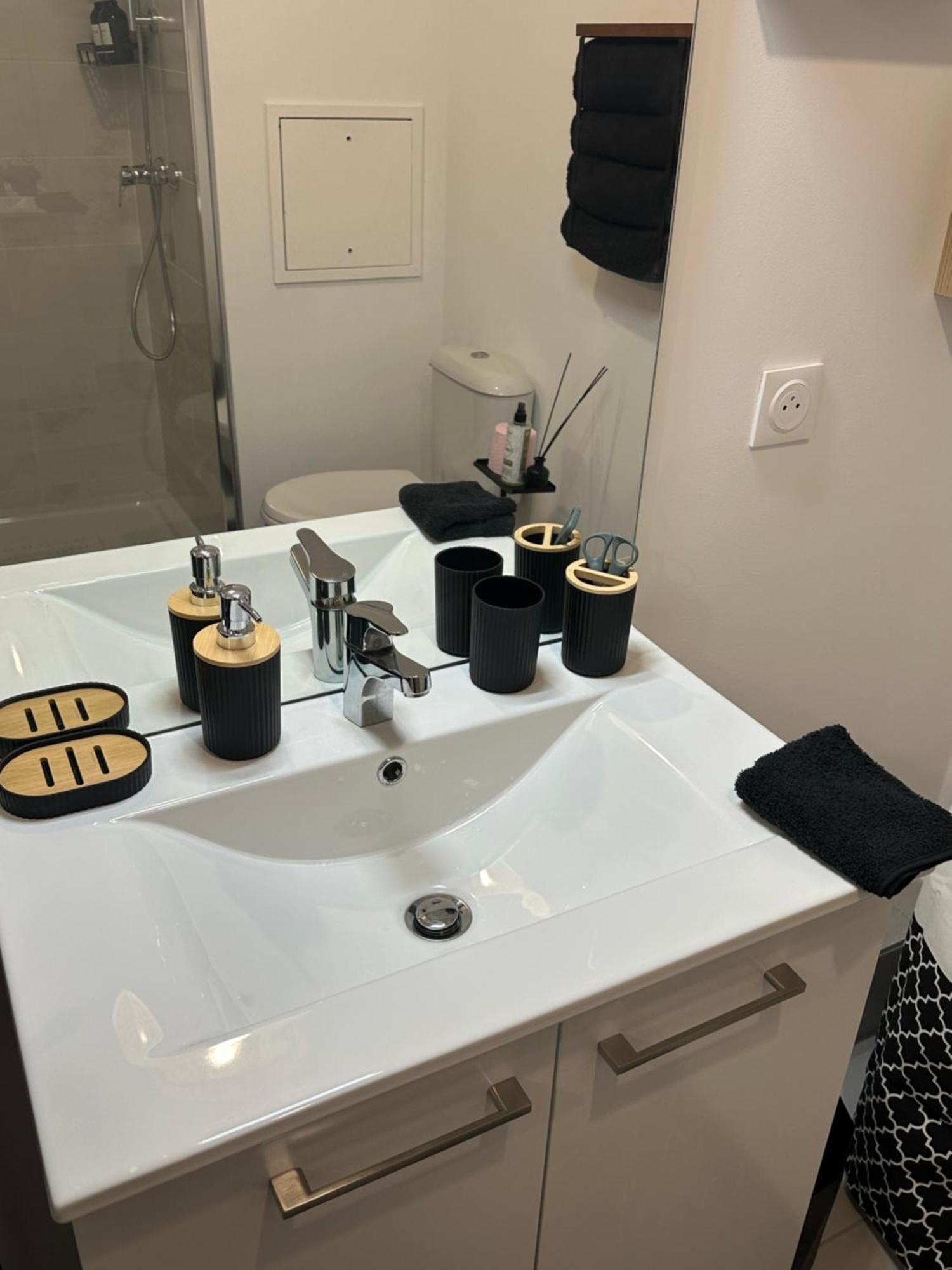 Appartement Entre Paris Et Disney 누와시 르 그헝 외부 사진